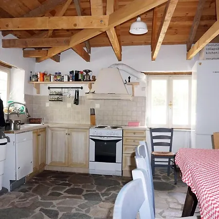 Traditional Stone House In A Great Garden Vakantiehuis *